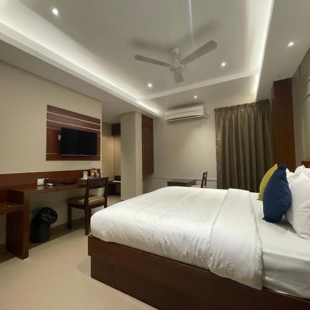 Five Elements Hotel Visakhapatnam Buitenkant foto