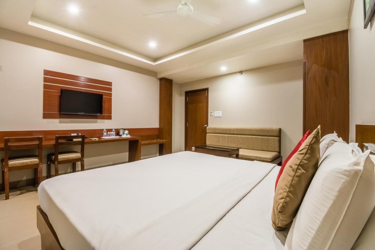 Five Elements Hotel Visakhapatnam Buitenkant foto