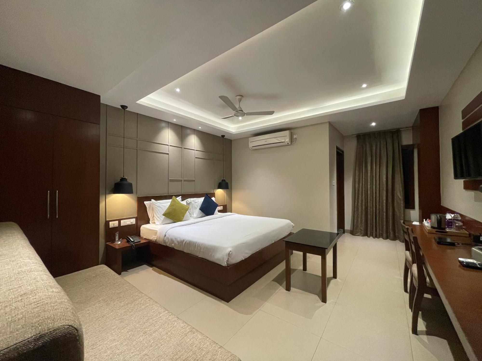 Five Elements Hotel Visakhapatnam Buitenkant foto